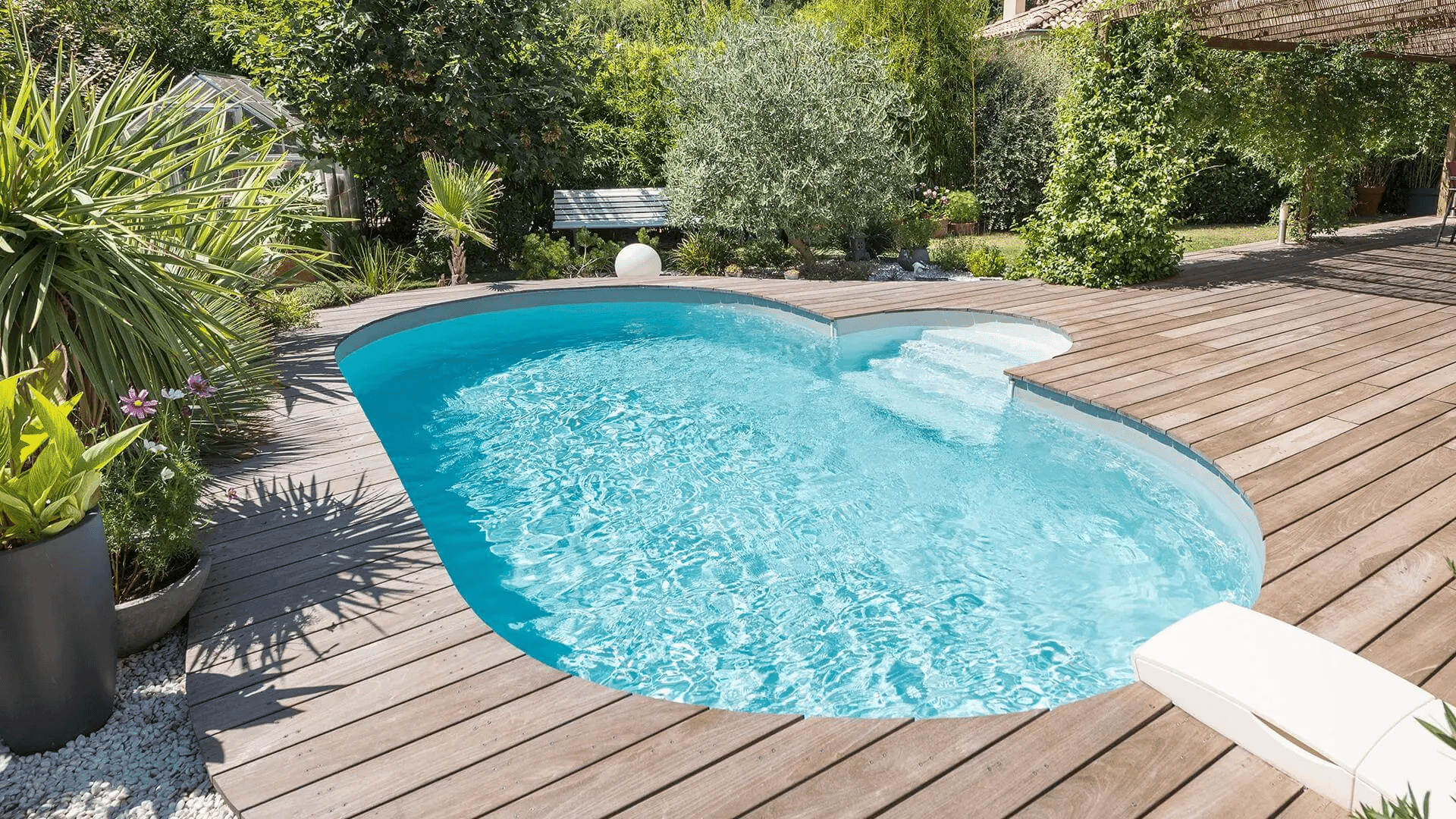 <div><span style="color: rgb(28,116,159);font-size: 24px;"><strong>Piscine Olivia : élégance, polyvalence et confort, à partir de 7 898 €</strong><sup>*</sup></span></div>
